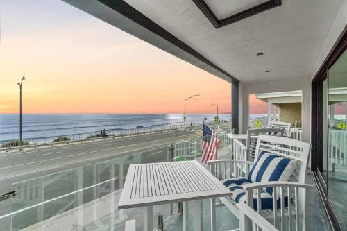 Private Beachside Home with HotTub in Carlsbad