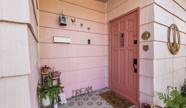 Private Boho Wellness Retreat — Sauna, Cold Plunge & 3BR Bliss