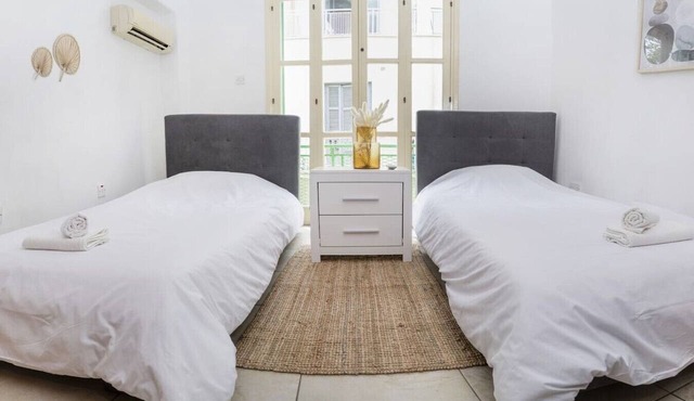 Private double room, shared flat