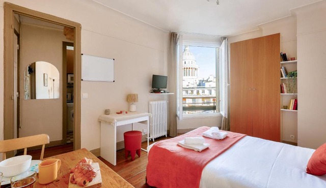 Quiet & Bright Studio-Prime Loc-Pantheon Paris 05 in Paris