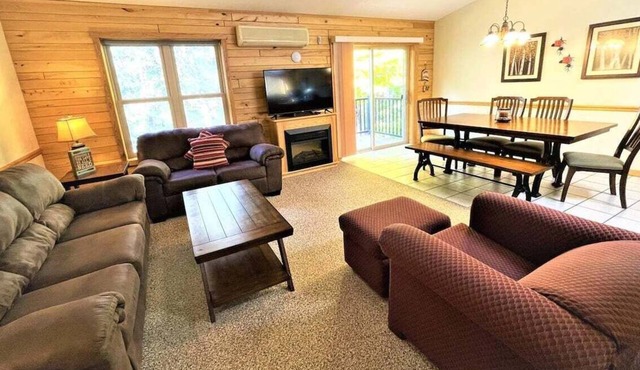 Red Pines - Elk Lake Condo #4