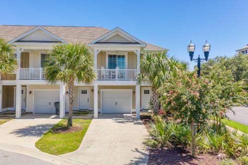 Resort Amenities: Chic North Myrtle Beach Condo!