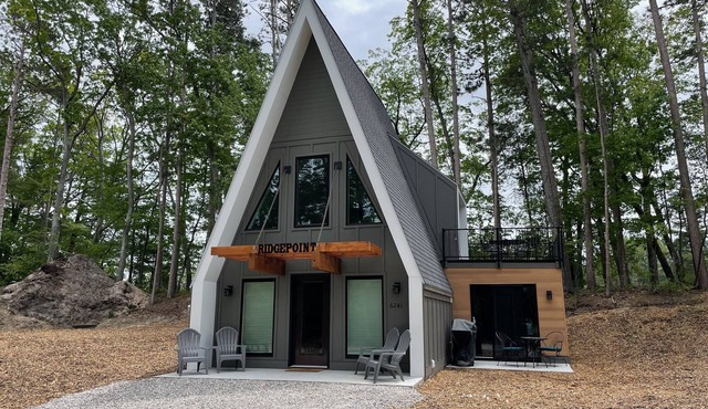 Ridge Point | Walk to Glen Arbor | Pet-Friendly | Close to Sleeping Bear Dunes