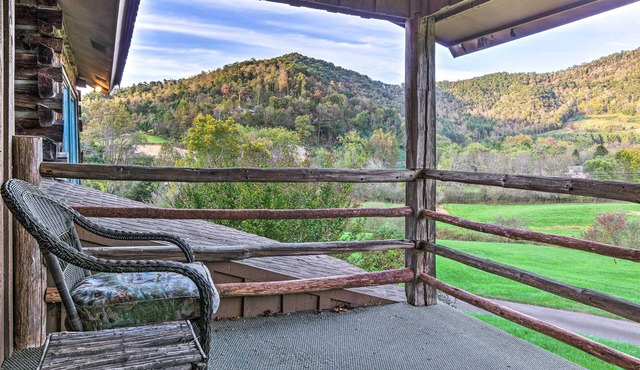 River Access, Mtn Views! All-Season Cullowhee Base in Cullowhee