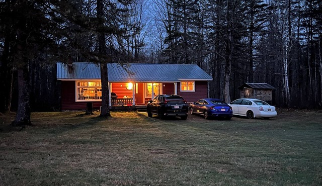 Rustic Fishing Lodge located on the Main Southwest Miramichi in Bloomfield Ridge