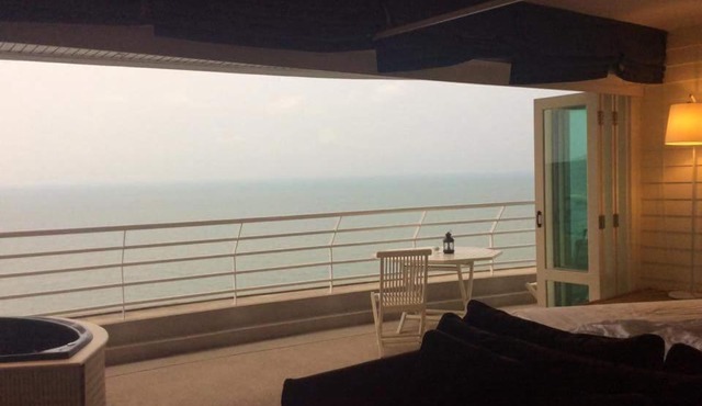 Sandy Beach E18 in Cha Am