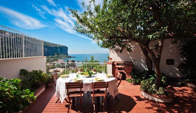Sea front villa Sorrento Coast in VICO EQUENSE