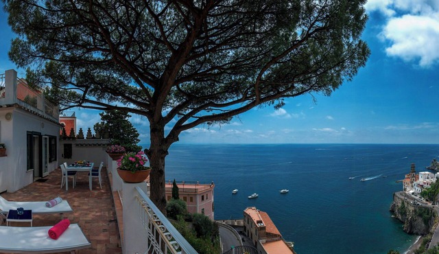 Sea view house with lemon grove in Atrani