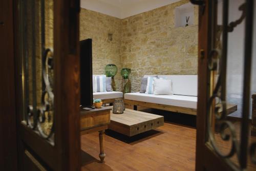 Serenity Boutique House