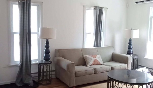 Spacious 3-bedroom apartment with WiFi, AC, and a hot tub in charming Galway
