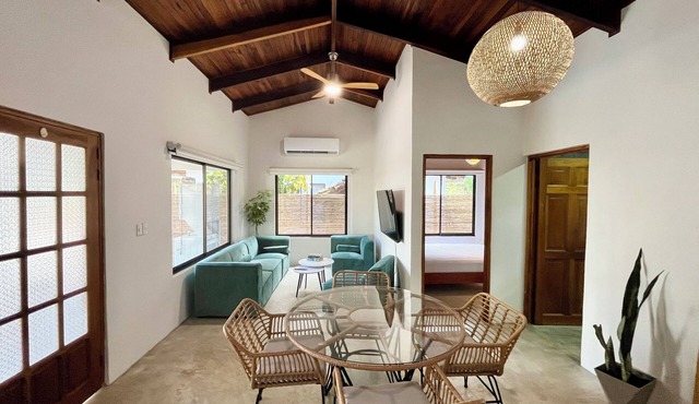 Spacious 7-bedroom villa in perfect Playa Grande with AC