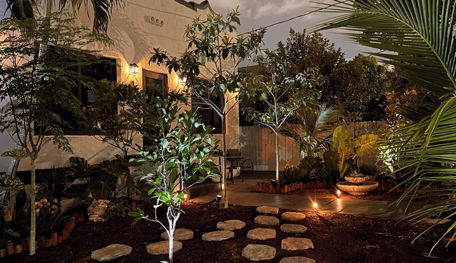 Spacious, comfortable, and cozy family home and friends to relax and have fun. Explore Miami and South Florida. 7 min. to downtown and 10-20 minutes to several beaches, including South Beach. Very relaxing comfortable space. in Miami