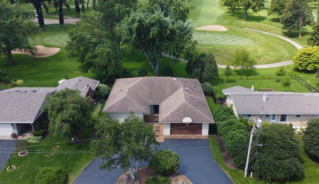 Spacious Ranch blocks away from downtown McHenry in McHenry