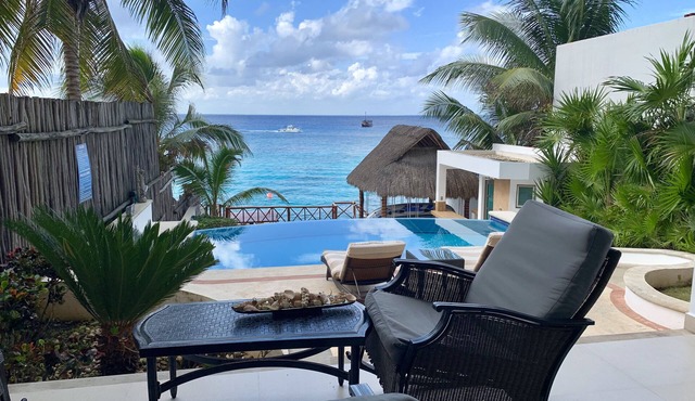 Spectacular Oceanfront Home W/Pool Private. Villa Paradise. in Cozumel