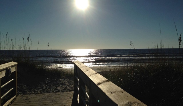 Stunning ocean front condo with an extraordinary view of the Fabulous Boardwalk!