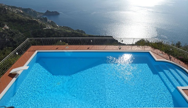 Stunning views, Space, Charm, Great Pool, Ideal Amalfi Coast location!