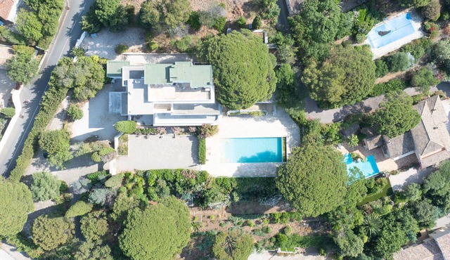 Superb vintage design luxury villa with pool and St Maxime sea view in Sainte-Maxime