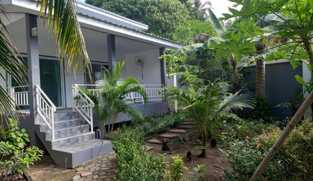 sweet home phangan in Srithanu