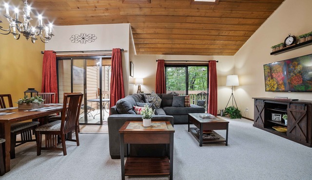 Sweet Mountain Dreams of Sapphire Valley in Jackson County