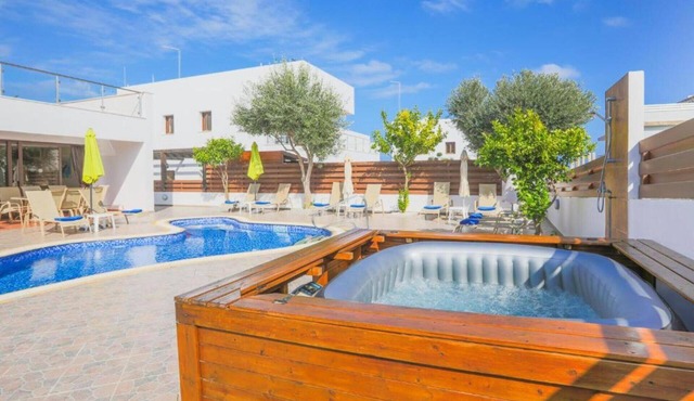 Terrific Villa with Private Pool in Protaras, Protaras Villa 1679