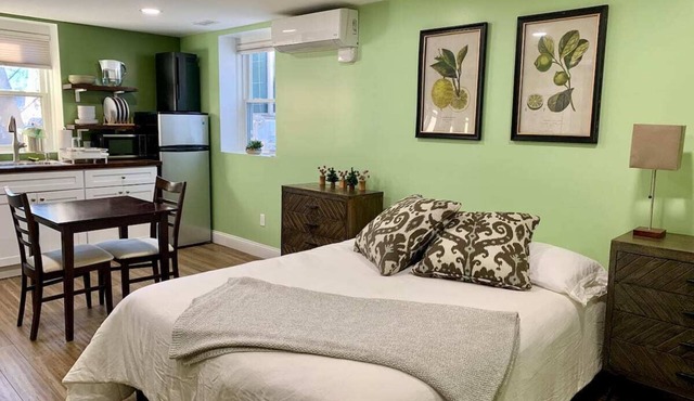 The Arbor Retreat in JAMAICA PLAIN