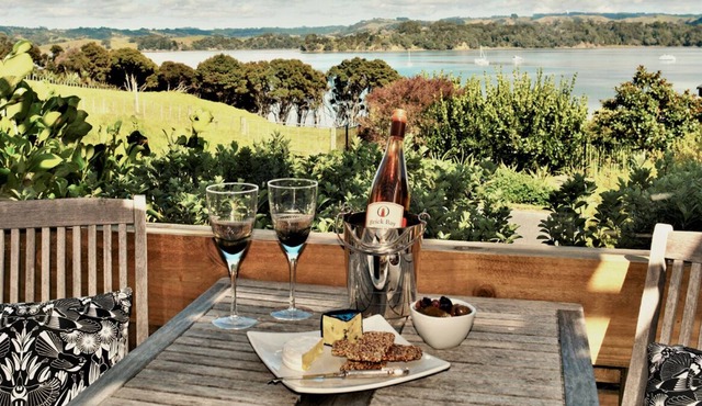 The Black Box Studio - Scotts Landing Holiday Studio