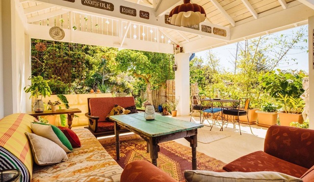 The blue beach house in Quinns Rocks