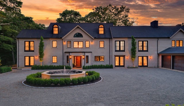 The Charles Chateau | Boston Mansion | Sleeps 14+