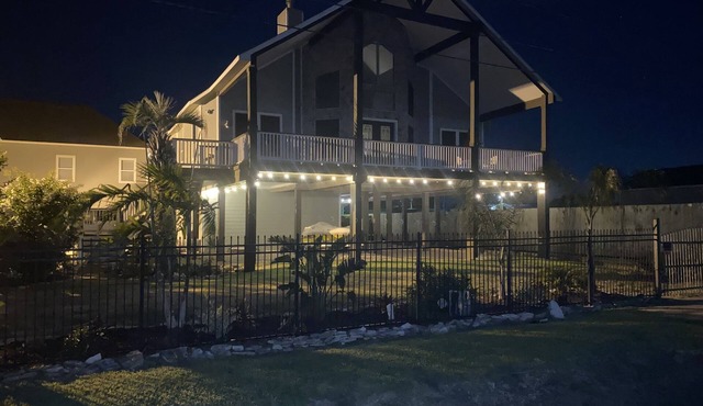 The Compound in Sunny San Leon