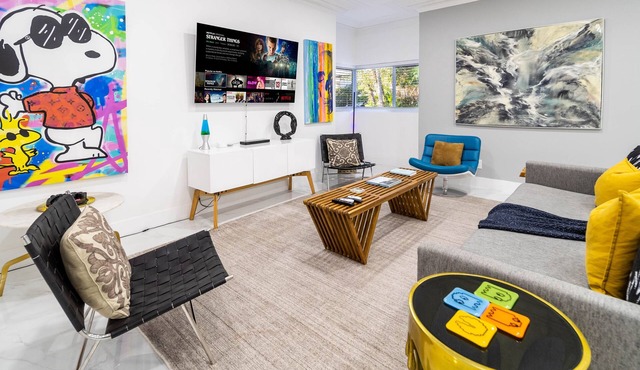 Three King Suites Private Get Away in Miami