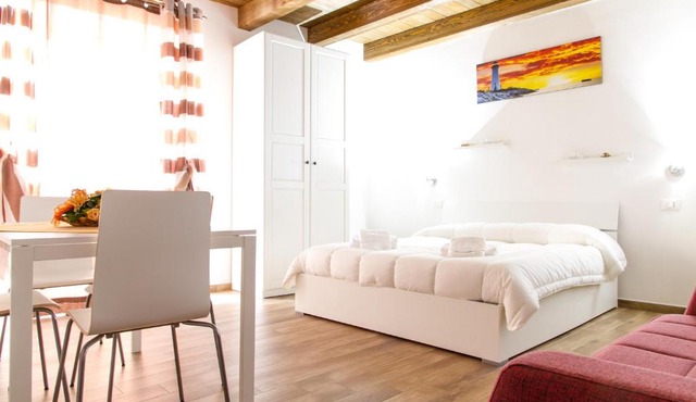 Two Hearts Accomodations