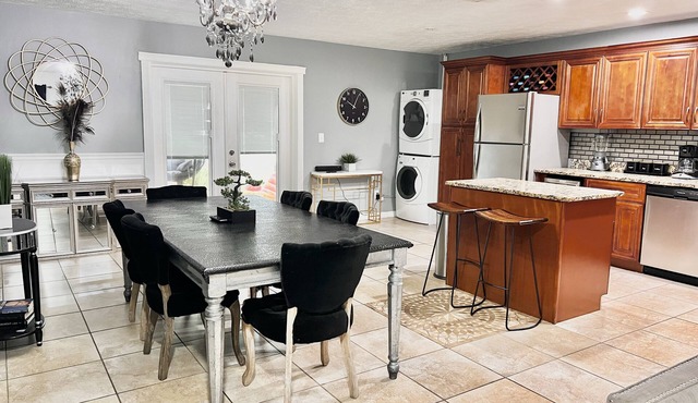 Unique space with lots of details! in Seffner