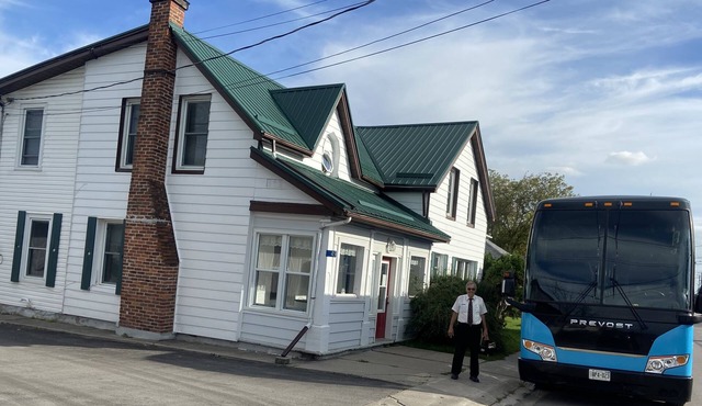 Unit A - Century House on Trent River in Quinte West