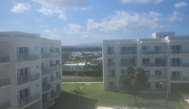 Upscale Studio Apartment in 24 hour Gated Community with Beach and Restaurants in Sosúa