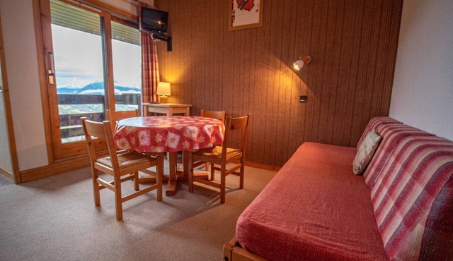 Valmorel: Cozy duplex at the foot of the slopes, balcony, pets allowed! in Valmorel