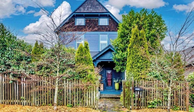 Victorian on Garden: Best Location in Town in Bellingham