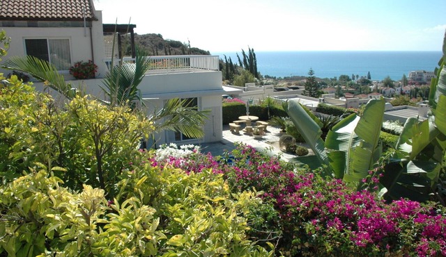 Villa Acanthus in Pissouri, Cyprus, walking distance to the sea