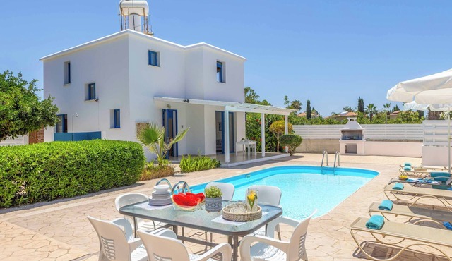 Villa Anatoli - Three Bedroom Villa, Sleeps 6