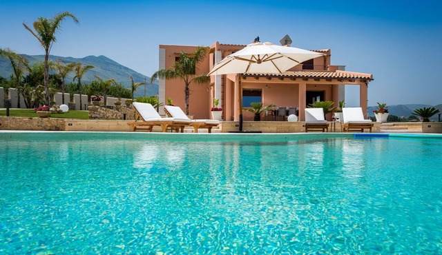 Villa "Azzolu" privacy and relaxation