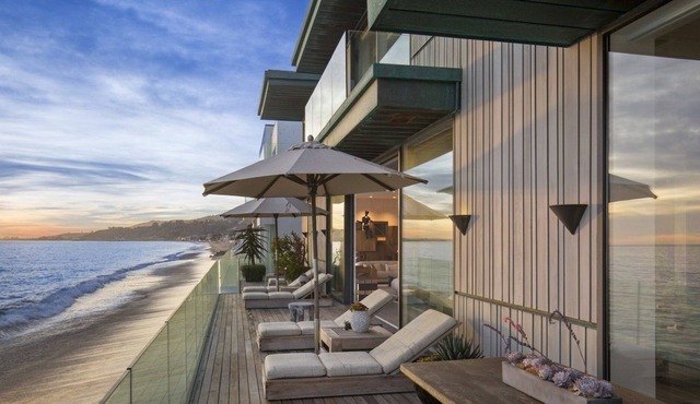 Villa Beach Essence in Malibu