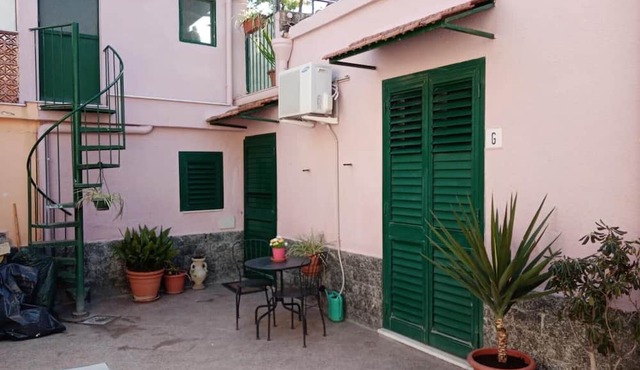 Villa 'Casa Maya Ognina Sea Catania' with Private Terrace, Wi-Fi and Air Conditioning