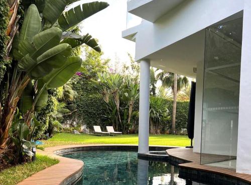 Villa de luxe avec piscine privée au cœur de Casablanca, Maroc