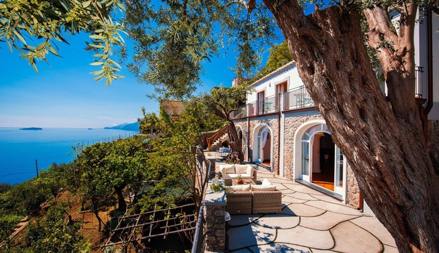 Villa De Rosa an oasis of peace and relax !