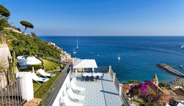 Villa Del Piano - Four Bedroom Villa, Sleeps 8