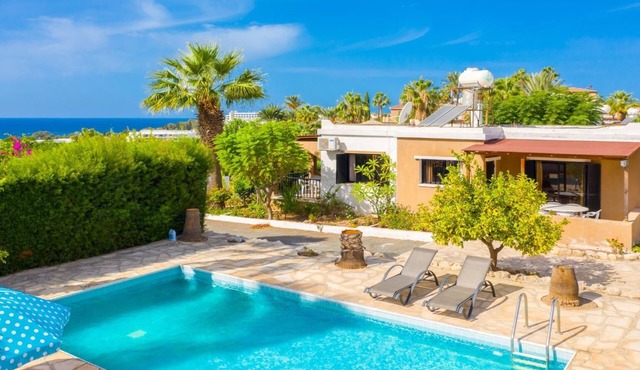 Villa Eleni - Two Bedroom Villa, Sleeps 5