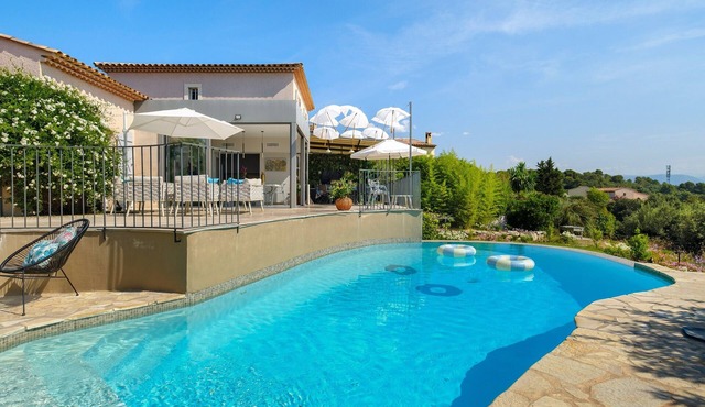Villa "Le Panorama d’Azur – Pool" with Sea View, Wi-Fi, and Air Conditioning
