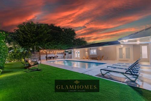 Villa Pearl w Pool, Mini Golf, Spacious Terrace
