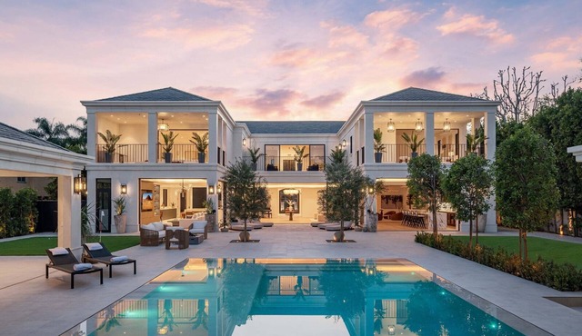Villa Royale by LuxJB 🏆 Beverly Hills Mansion 🏆 Pickleball & Basketball Court in Beverly Hills