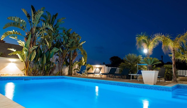 Villa with Pool 150 meters from the sea wi fi 3 bedrooms 3 bathrooms