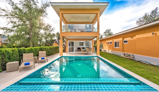 VILLA WHITE SHORE 8 Pax Beachfront Private Pool A/C WiFi near to restaurant